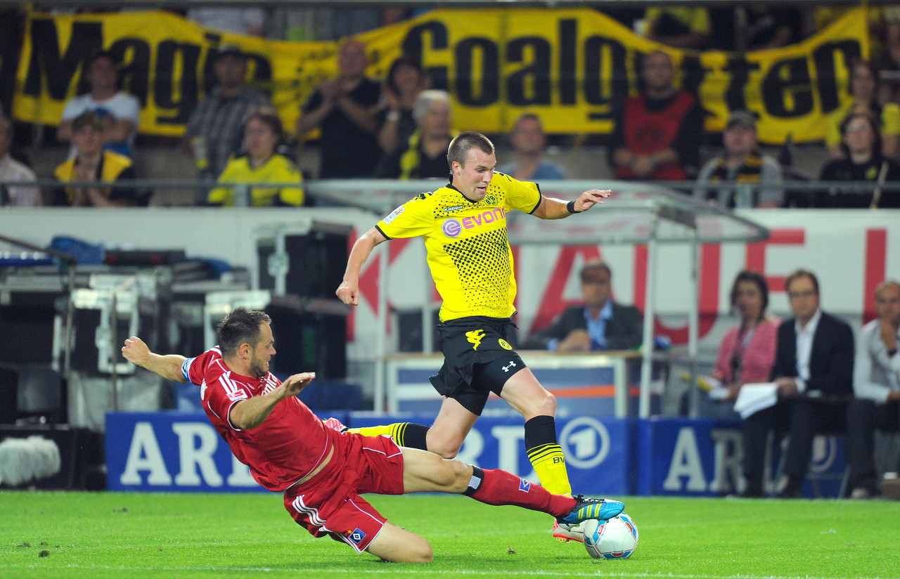 星空体育官方入口-多特蒙德官方宣布格罗斯克罗伊茨成为传奇球星，六年236场豪取五座冠军