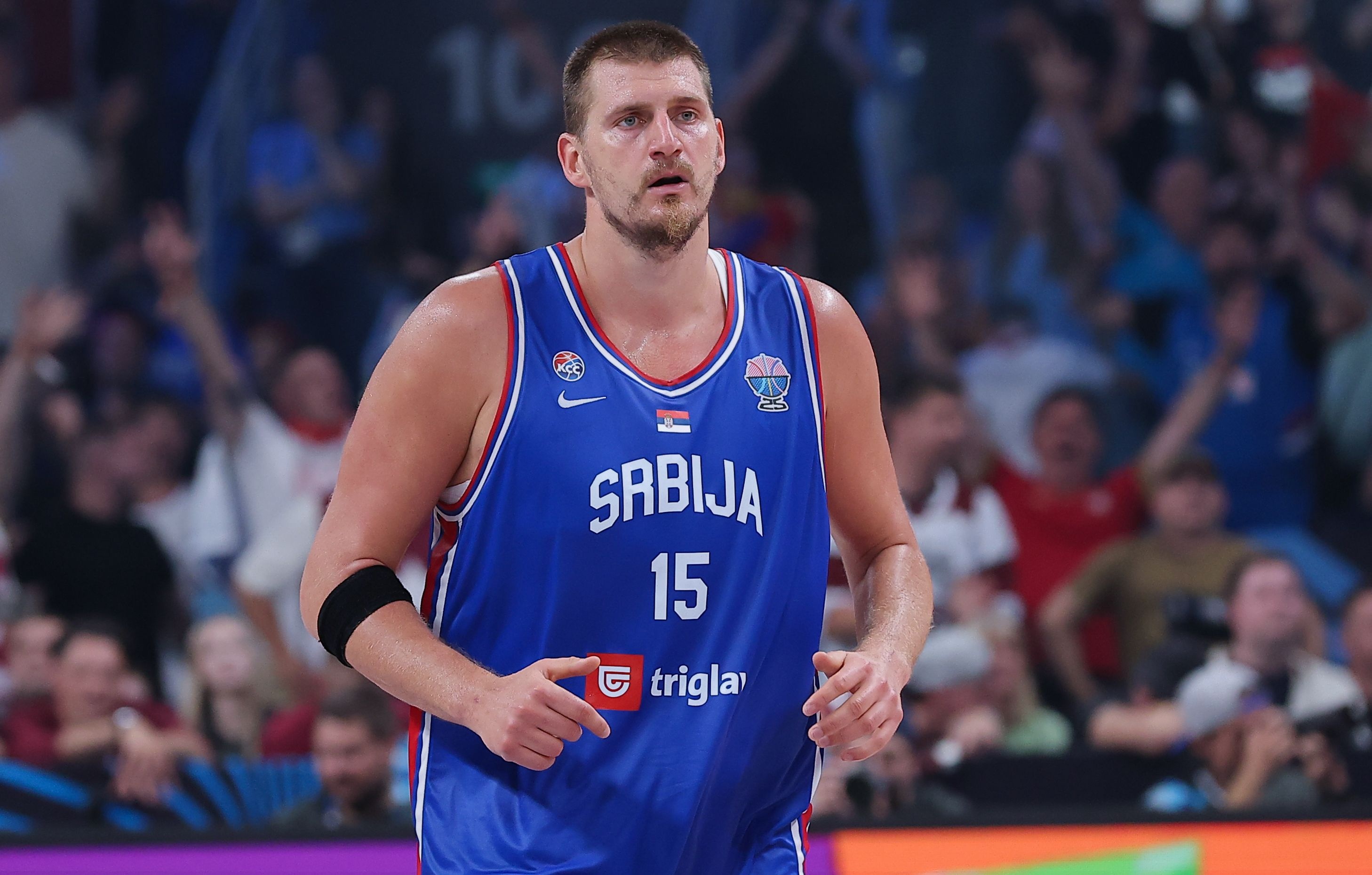 星空体育官方入口-约维奇盛赞约基奇：顶级比赛掌控力与卓越协作性定义当代最佳球员