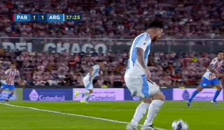 星空体育官方入口-阿根廷遭逆转！梅西3连败，不满判罚怒斥裁判